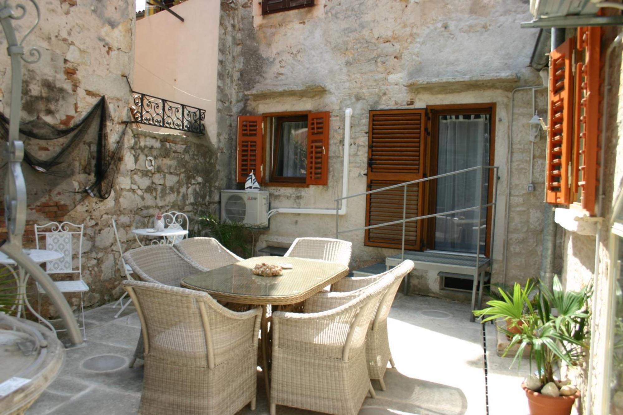 Studio Apartment La Maison De Catherine Rovinj Zewnętrze zdjęcie